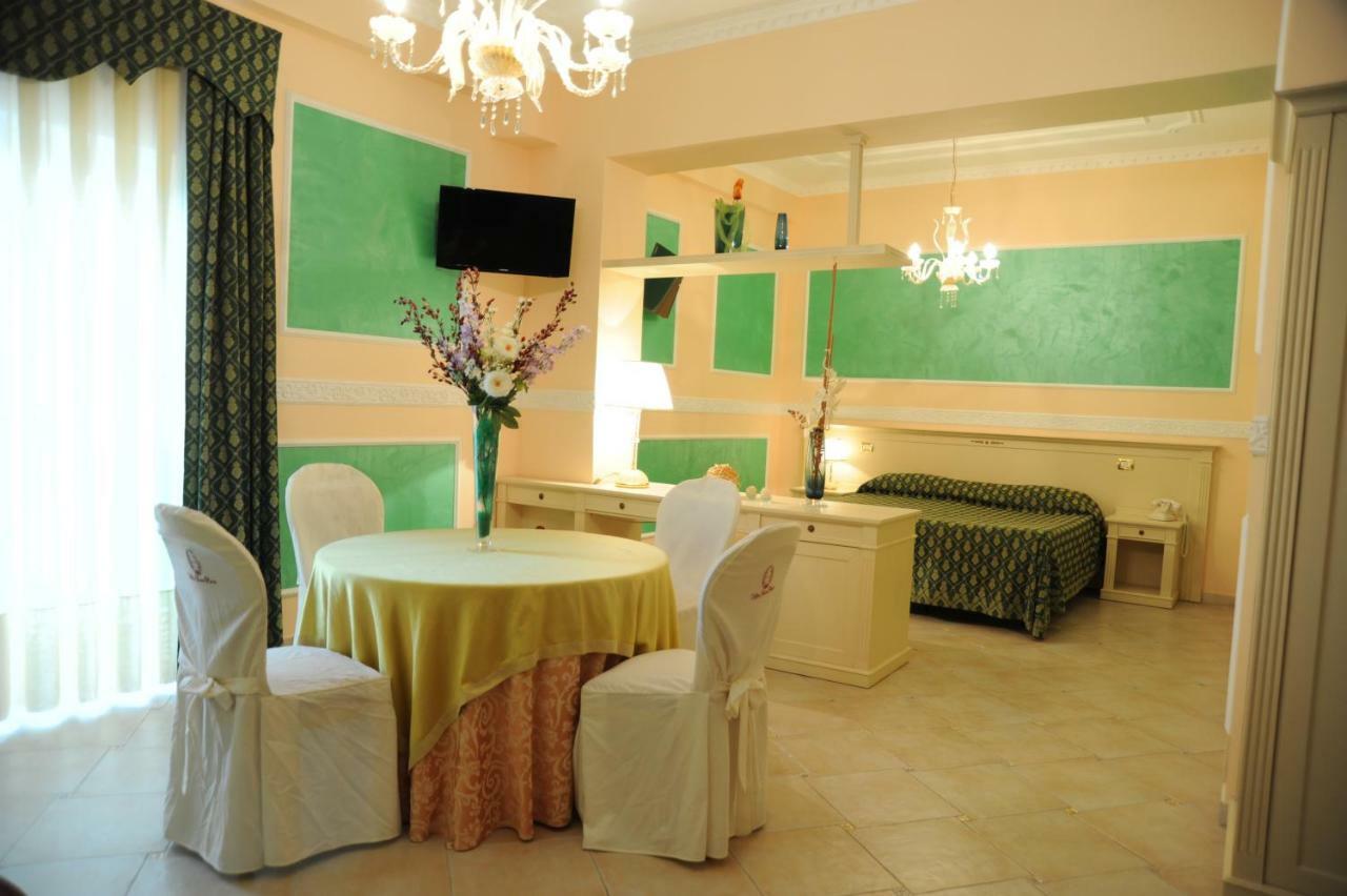 Hotel Villa Santa Maria วิลลาเปียนา ภายนอก รูปภาพ