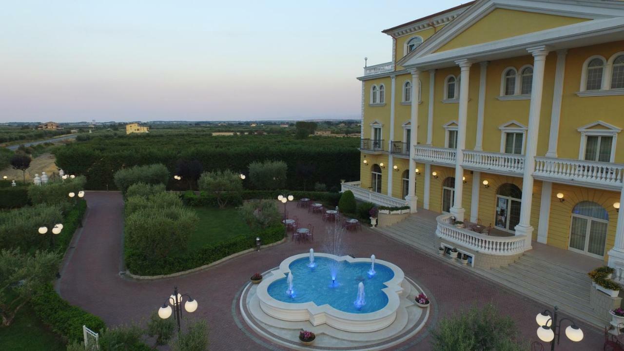 Hotel Villa Santa Maria วิลลาเปียนา ภายนอก รูปภาพ